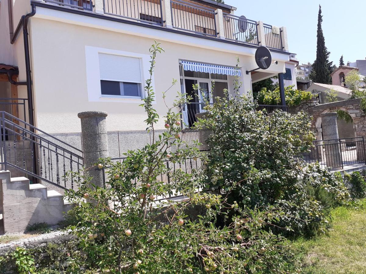Apartman Helena Senj  Exteriör bild